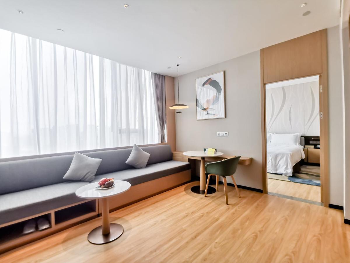 Holiday Inn Luzhou Longjian By Ihg Екстер'єр фото
